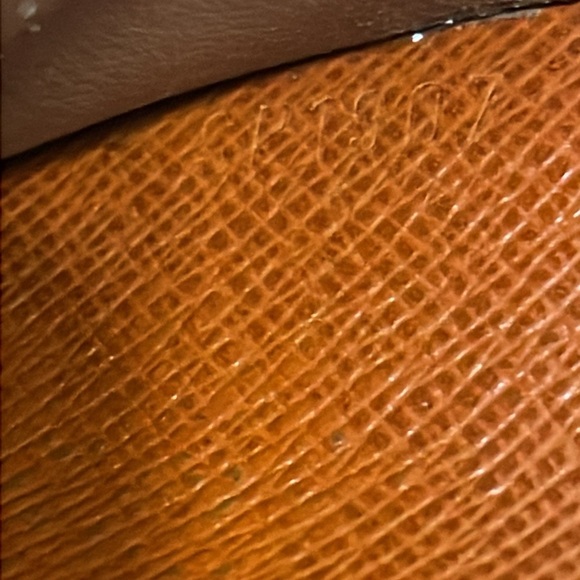 Louis Vuitton Tan Textured Organizer - Picture 14 of 14